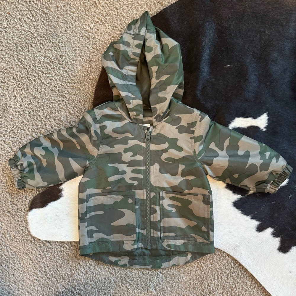 Simple Joy Camo Rain Jacket